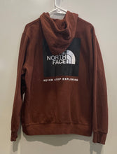 Load image into Gallery viewer, The North Face Mens Dark Brown Box NSE Long Sleeve Pockets Pullover Hoodie Sz L