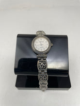 Load image into Gallery viewer, Ameritime Women's Silver-Tone Quartz Watch White Dial (NCL)