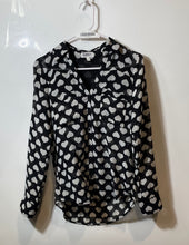 Load image into Gallery viewer, Express Womens Black White Heart Long Sleeve Button-Up Shirt Size XS