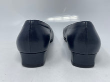 Load image into Gallery viewer, Authentic Salvatore Ferragamo Womens Lais Black Block Pump Heels Size 6B Damaged