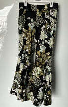 Load image into Gallery viewer, INC International Concepts Womens Black Floral Flared Leg Dress Pants Size 10