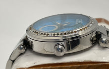 Load image into Gallery viewer, Authentic Invicta Women's Silver Tone Watch. Weight 101.2g