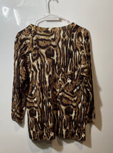 Load image into Gallery viewer, Talbots Womens Brown Animal Print Merino Wool Pullover Sweater Size Large