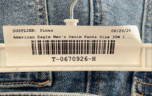 Load image into Gallery viewer, American Eagle Womens Blue Stretch Pockets Denim Mom Jeans Size 30W 10 Long