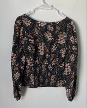Load image into Gallery viewer, Abercrombie & Fitch Womens Multicolor Floral Print Cropped Top Size Medium