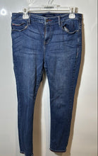 Load image into Gallery viewer, Tommy Hilfiger Womens Blue Denim Dark Wash Mid-Rise Skinny Jeans Pants Size 8