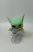 Load image into Gallery viewer, Funko Pop! Star Wars Grogu Macy's Thanksgiving Day Parade #475 Vinyl Figure