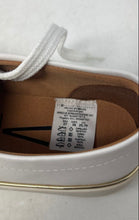Load image into Gallery viewer, Vizzano Womens White Gold Glitter Low Top Lace-Up Sneaker Shoes Size 8