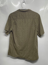 Load image into Gallery viewer, Lucky Brand Mens Green Cotton Short Sleeve Eyelet Camp Button-Up Shirt Size S