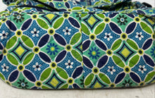 Load image into Gallery viewer, Vera Bradley Womens Multicolor Floral Inner Pocket Adjustable Strap Shoulder Bag