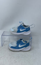 Load image into Gallery viewer, Nike Kids Flex Runner 3 FN1478 Light Blue White Slip-On Sneaker Shoes Size 7C