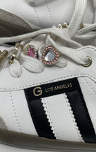 Load image into Gallery viewer, GBG Los Angeles Womens White Black Low Top Lace-Up Sneaker Shoes Size 7.5M