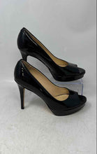Load image into Gallery viewer, Vero Cuoio Womens Black Peep Toe Slip-On Stiletto Pump Heels Size 7.5