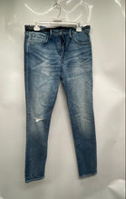 Load image into Gallery viewer, Joe's Jeans Mens Blue Medium Wash Distressed Denim Straight Jeans Size 31