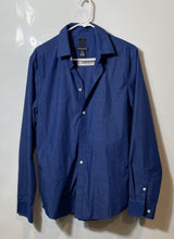 Load image into Gallery viewer, H&M Mens Blue Slim Fit Long Sleeve Collared Button-Up Shirt Size Medium