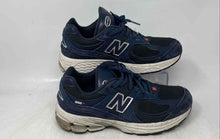 Load image into Gallery viewer, New Balance Boys 2002R GC2002NV Blue White Lace-Up Low Top Running Shoes Size 7M