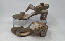 Load image into Gallery viewer, Daniele Ancarani Womens Beige Glitter Block Heel Slingback Sandal Size EUR 35