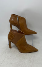 Load image into Gallery viewer, Vince Camuto Womens Sindarah Brown Croc-Embossed Side-Zip Ankle Booties Sz 7.5 M