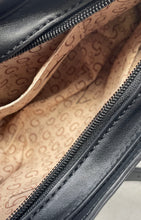 Load image into Gallery viewer, Guess Womens Black Signature Print Zipper Adjustable Strap Shoulder Purse