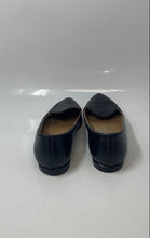 Load image into Gallery viewer, Everlane Womens The Modern Black Leather Pointed Toe Slip-On Loafer Flats Size 7
