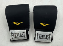 Load image into Gallery viewer, Everlast Black Gray Punch Mitts And Training Gloves Boxing Fitness Kit Set Of 4