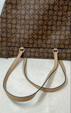 Load image into Gallery viewer, Guess Womens Brown Monogram Inner Pockets Double Handle Zipper Tote Bag