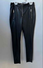 Load image into Gallery viewer, Guess Womens Black Leather Pockets Skinny Leg Trouser Pants Size Small