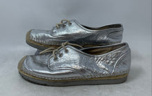 Load image into Gallery viewer, Michael Kors Womens Silver-Tone Leather Lace-Up Flat Espadrille Shoes Size 7M