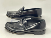 Load image into Gallery viewer, Authentic Louis Vuitton Kids Black Leather Low Top Loafer Shoes Size EUR 35