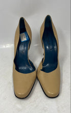Load image into Gallery viewer, Charles David Womens Beige Leather Square Toe High Pump Heels Size 7.5B