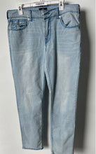 Load image into Gallery viewer, True Religion Womens Pale Blue Denim Pockets Skinny Leg Jeans Size 34