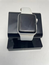 Load image into Gallery viewer, Apple Watch Serie 3 38mm Power On / Locked For Parts (NCL)