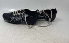 Load image into Gallery viewer, Under Armour Boys Select 6006221-002 Black Leather Football Cleats Size 3Y