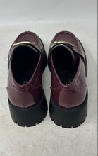 Load image into Gallery viewer, Guess Womens Burgundy Leather Round Toe Slip-On Casual Loafers Shoes Size 5.5M