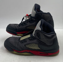 Load image into Gallery viewer, Authentic Nike Kids Air Jordan 5 Retro 440888-006 Black Red Sneakers Shoes Sz 7Y