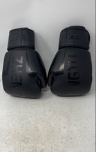 Load image into Gallery viewer, Zhengtu Unisex Black Hook & Loop 12 Oz Beginners MMA Kickboxing Gloves