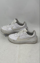 Load image into Gallery viewer, Nike Womens Air Force 1 PLT.AF.ORM DJ9946-100 White Low Top Sneaker Shoes Size 7