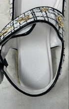 Load image into Gallery viewer, Karl Lagerfeld Womens Charlay J24 White And Black Slingback Sandals Size 8 M