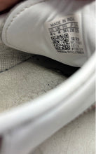 Load image into Gallery viewer, Adidas Boys Samba OG IE1330 White Red & Brown Leather Sneakers Shoes Size 4.5