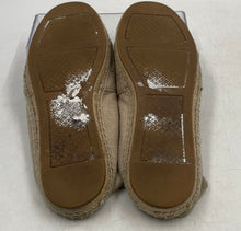 Load image into Gallery viewer, Authentic Tory Burch Womens Weston Beige Flat Espadrille Shoes Size 10 M Damaged