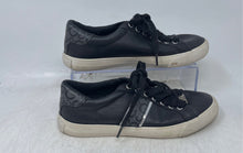 Load image into Gallery viewer, GBG Los Angeles Womens Black Gray Lace-Up Sneakers Shoes Size 5.5M