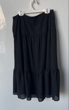 Load image into Gallery viewer, Banana Republic Womens Black Ruffle Tiered Side Zip Midi A-Line Skirt Size 4