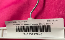 Load image into Gallery viewer, Forever 21 Womens Fuchsia Mid Rise Back Zip Short A-Line Skirt Size Small