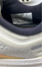 Load image into Gallery viewer, Brooks Mens Launch 9 1203731B148 White Low Top Lace-Up Sneaker Shoes Size 7B
