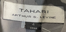 Load image into Gallery viewer, Tahari Womens Black Long Sleeve Pockets Collared Three-Button Blazer Size 4