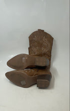 Load image into Gallery viewer, Unbranded Womens Brown Leather Pull-On Mid-Calf Western Boots Size 6