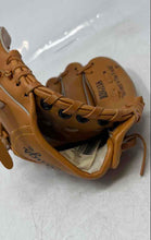Load image into Gallery viewer, Rawling Unisex Brown Edge-U-Cated-Heel Tony Gwynn Baseball Glove