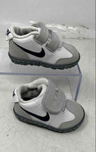 Load image into Gallery viewer, Nike Kids SMS Roadrunner 2 512164-100 White Navy Blue Sneaker Shoes Size 2C