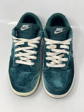 Load image into Gallery viewer, Authentic Nike Womens Dunk Low DZ5224-300 Green White Lace-Up Sneaker Shoes Sz 7