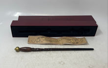 Load image into Gallery viewer, Ollivanders Makers Of Fine Wands Wizarding World Of Harry Potter Wand With Map